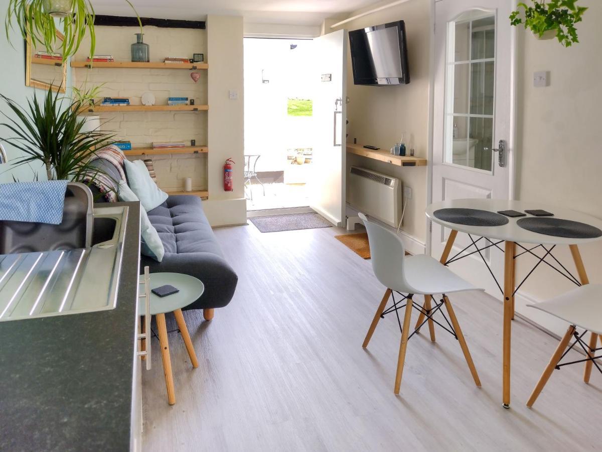 The Annexe Lejlighed Hawkedon Eksteriør billede